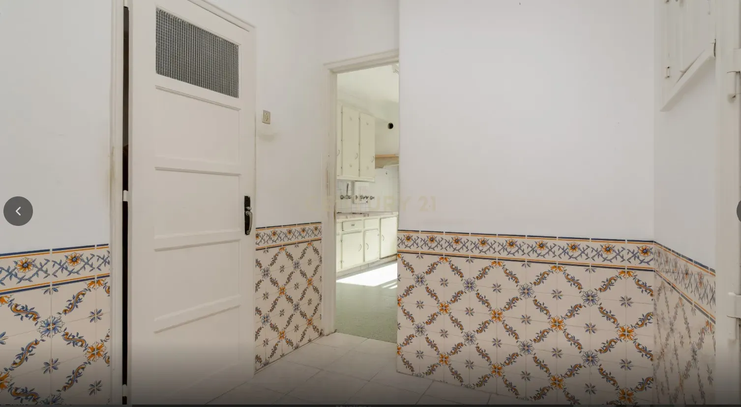 T1 com amplo terraço à Gomes Freire - Lisboa - Image 6